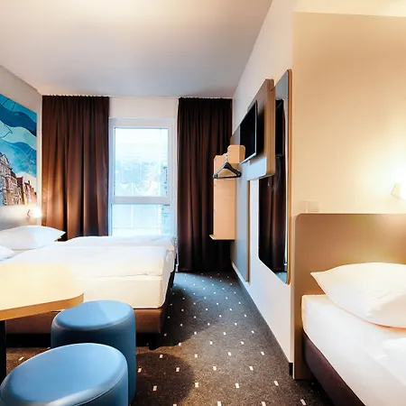 City-west Hotel 3*