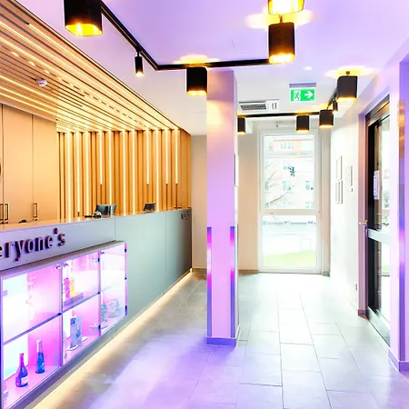 Hotel City-west 3*