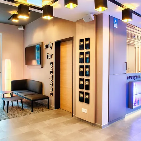 City-west Hotel 3*