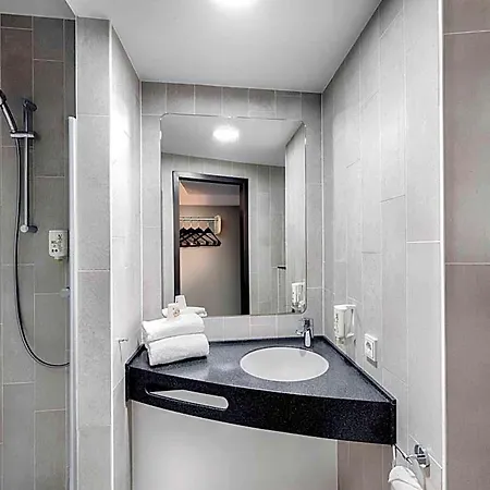 City-west Hotel 3*